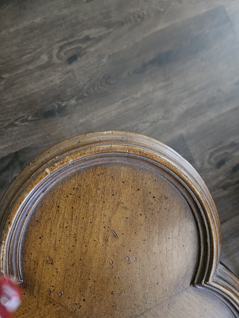Vintage Clover-Top Accent Table in Warm Brown - Picture 5 of 9